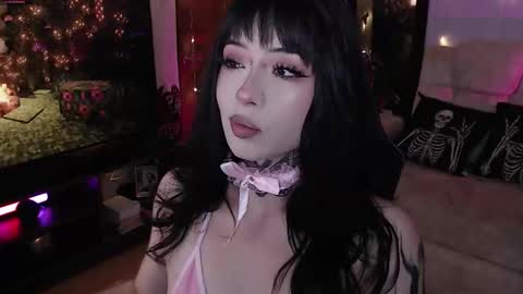 Liaa  online show from January 17, 12:51 am