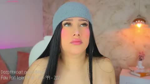 Lia Cox online show from December 21, 3:33 am