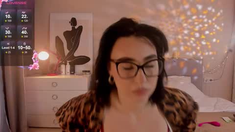 liamayyy online show from December 1, 2:37 am