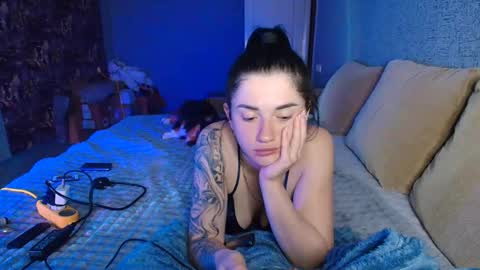 liana_diva online show from May 11, 8:50 pm