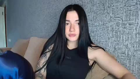 liana_diva online show from May 18, 1:39 pm
