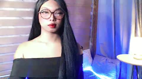 CALL ME LIANNA online show from February 28, 12:15 pm