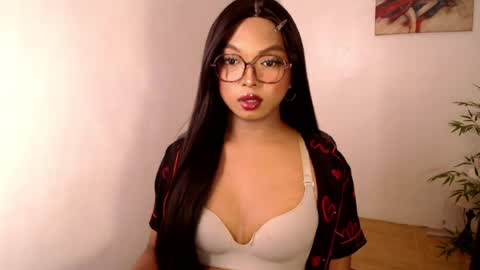 CALL ME LIANNA online show from July 24, 9:44 pm