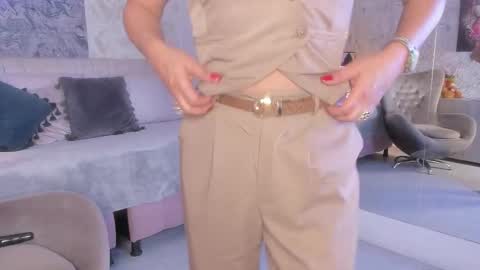 Lian online show from October 24, 8:16 pm