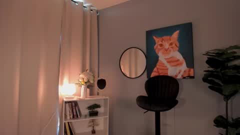 Lia online show from October 28, 12:33 pm