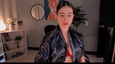 Lia online show from November 24, 1:57 pm