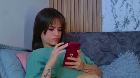 Snapshot of liaruso chatting on October 8, 12:59 am liaross online show from October 8, 12:59 am