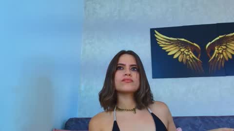 Snapshot of liaruso chatting on February 18, 6:26 am liaross online show from February 18, 6:26 am