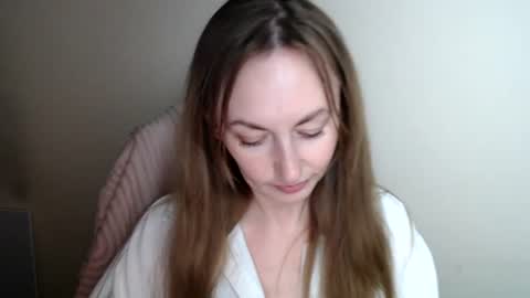 Lia online show from June 17, 12:39 pm