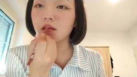 Molly online show from July 21, 6:14 am