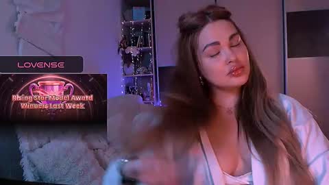 libra_mia online show from March 8, 5:22 am