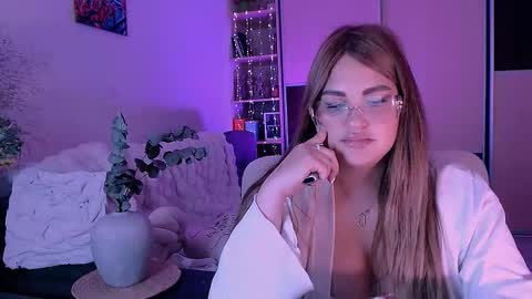 Snapshot of libra_mia chatting on September 21, 6:45 am libra_mia online show from September 21, 6:45 am
