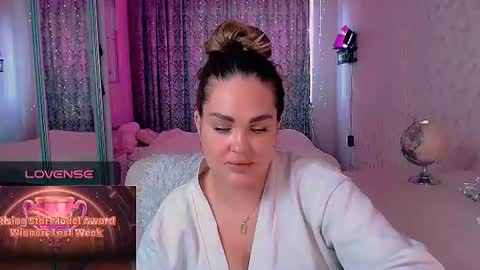 libra_mia online show from June 17, 2:29 pm