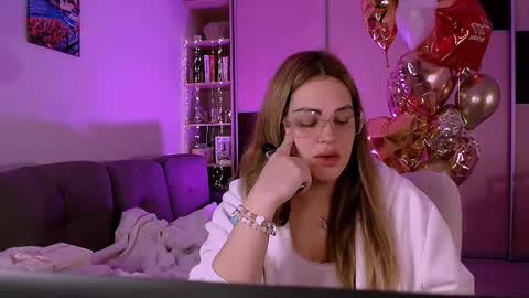 Snapshot of libra_mia chatting on October 20, 3:53 am libra_mia online show from October 20, 3:53 am