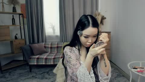 Melissa online show from April 29, 7:11 am