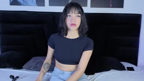 liilithstone online show from February 9, 1:35 pm