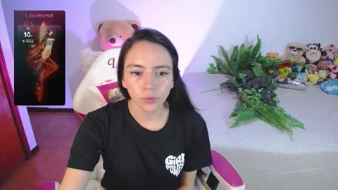 Liika  online show from February 8, 1:53 am