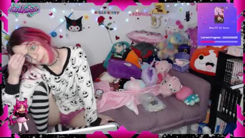 Snapshot of likemyashe chatting on February 6, 4:53 am LikeMyAshe online show from February 6, 4:53 am