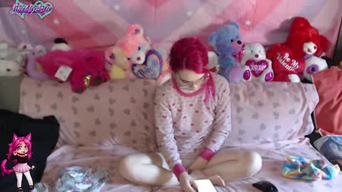 Snapshot of likemyashe chatting on February 22, 8:37 pm LikeMyAshe online show from February 22, 8:37 pm