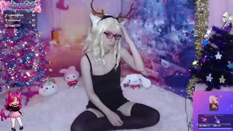 Snapshot of likemyashe chatting on December 30, 6:42 am LikeMyAshe online show from December 30, 6:42 am
