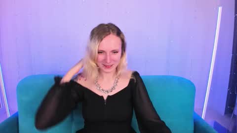 likilip online show from November 21, 2:02 am