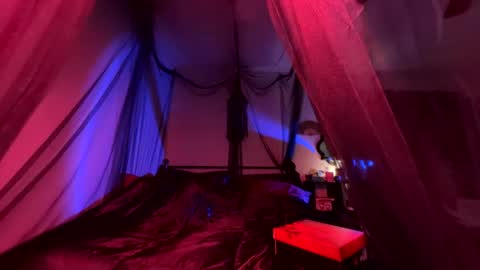 lil_angel_bby online show from August 4, 11:49 am