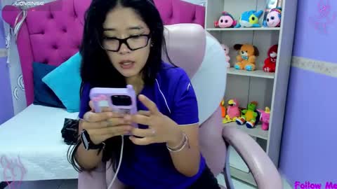 Snapshot of lil_cey chatting on February 7, 2:47 pm Lili Cey online show from February 7, 2:47 pm