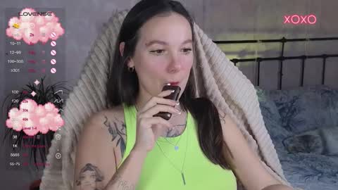 little moon online show from February 21, 7:03 pm