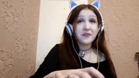 lilaheckenberg online show from March 14, 3:24 pm