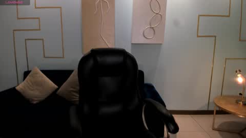 Snapshot of lilawest chatting on February 16, 11:05 am Lila West online show from February 16, 11:05 am