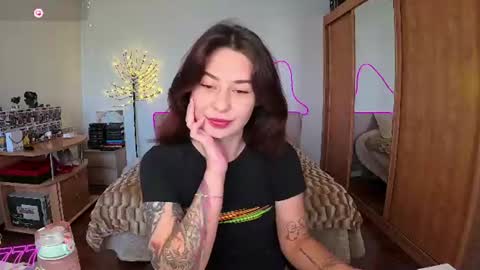 Camomile Lil online show from July 18, 9:34 am