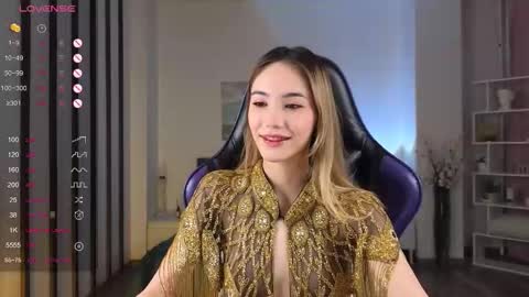 Hi im Yuki online show from December 17, 3:00 am