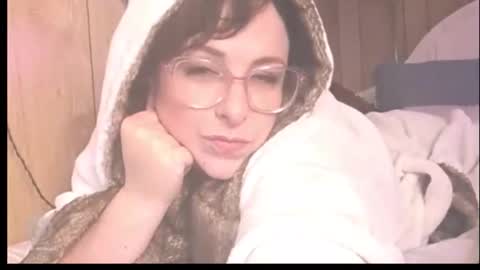 lilchloelove online show from February 11, 6:37 am