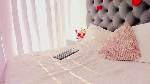 Lili online show from February 11, 9:16 pm