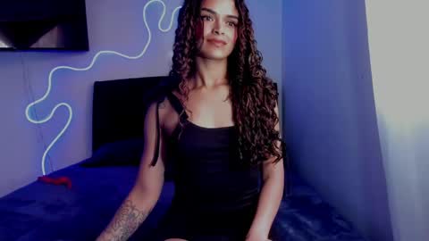 lili_evanss online show from April 30, 8:57 pm