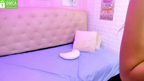 Lili online show from April 29, 2:37 am