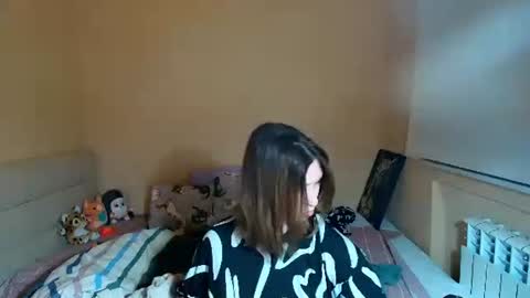 liliawoolf online show from October 15, 5:37 pm