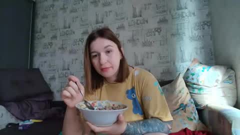 liliawoolf online show from September 13, 6:21 am