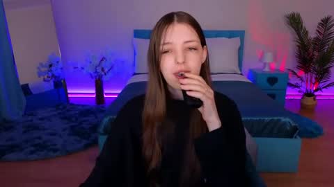 Lili Bakery online show from June 15, 2:34 am