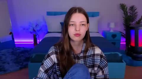 Lili Bakery online show from July 28, 2:53 am