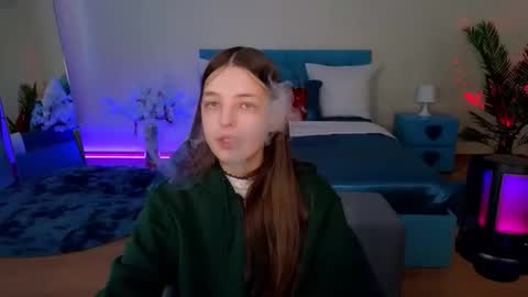 Lili Bakery online show from May 1, 4:27 am