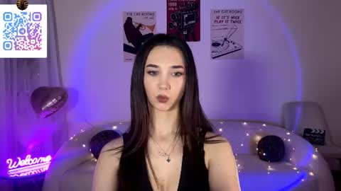 Lina online show from June 21, 11:20 pm