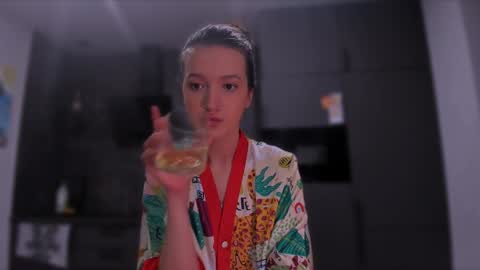 Snapshot of lililaluna chatting on January 2, 1:51 pm             ...  online show from January 2, 1:51 pm