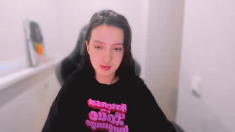 Snapshot of lililaluna chatting on January 30, 12:37 pm             ...  online show from January 30, 12:37 pm