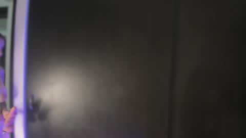 lilirouse online show from February 5, 2:25 am