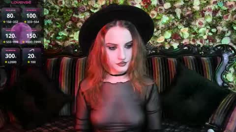 lilit_el_ online show from November 28, 1:58 pm