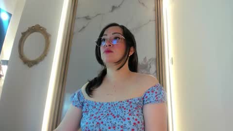 LILITH OWEN online show from March 14, 11:55 am