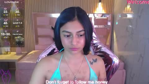 Snapshot of lilith_petit_sub chatting on February 19, 2:23 pm Lilith online show from February 19, 2:23 pm