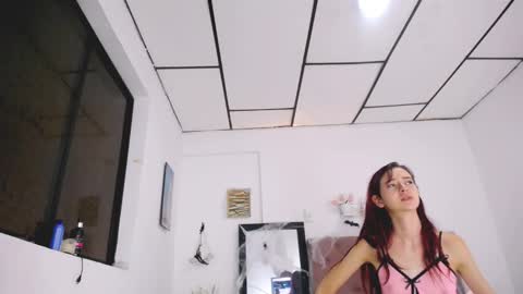 Snapshot of lilith_skinny1 chatting on October 16, 8:11 pm Lilith online show from October 16, 8:11 pm
