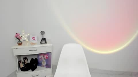 Alejandra  online show from February 23, 4:57 am